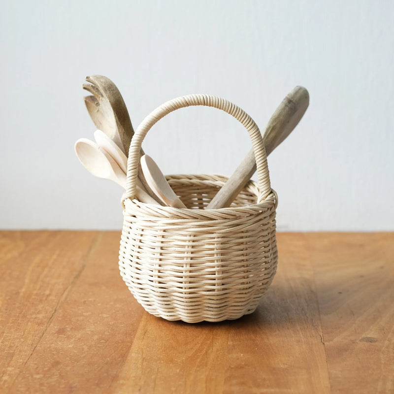 Berry Basket Straw